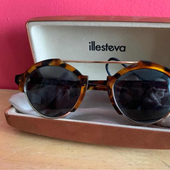 Illesteva - Milan IV Sunglasses - Picture 2 of 4